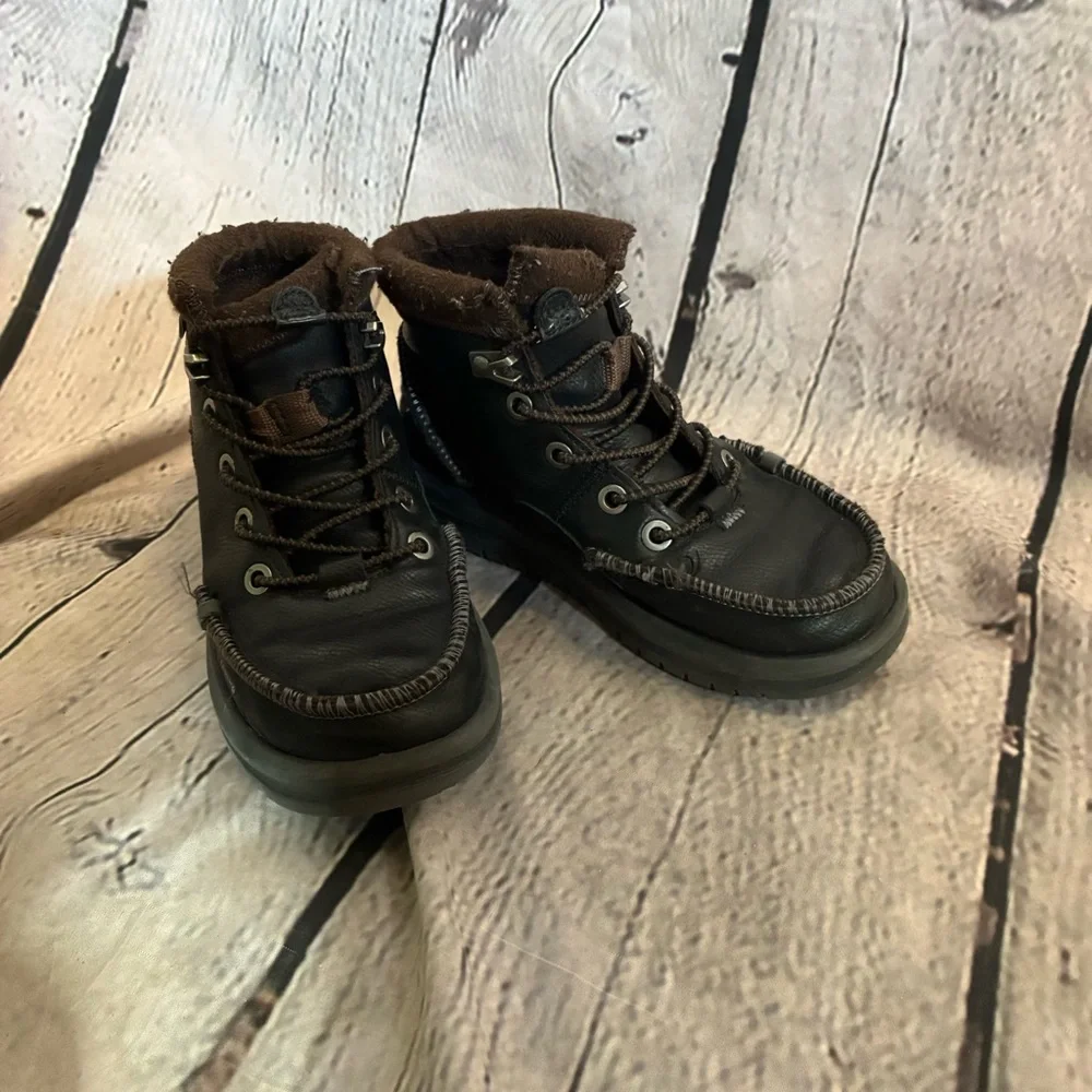 Hey Dude‎ Youth Boys' Black Leather Bradley Classic Lade Up Boots Size 12 GUC